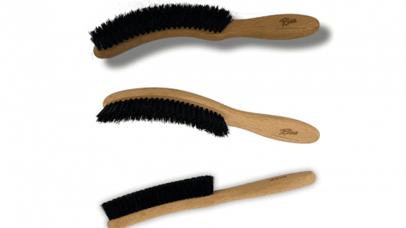 Hut- & Kleiderbürste